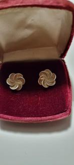 Mooie zilveren oorbellen zilver gemerkt met 925, Verzenden, Zo goed als nieuw, Knopjes of Stekers, Zilver