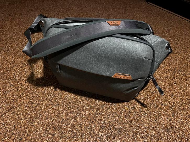 Peak Design Every day sling 10L V3, Audio, Tv en Foto, Fotografie | Fototassen, Zo goed als nieuw, Heuptas, Overige merken, Ophalen of Verzenden