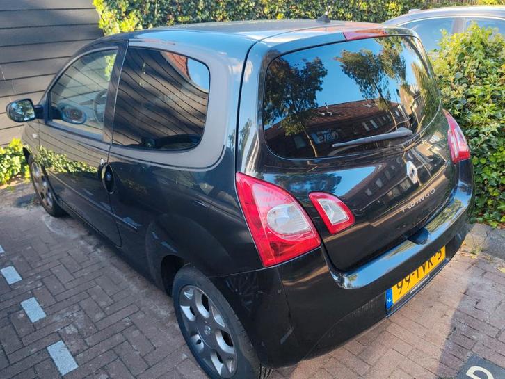 Renault twingo 2 2012 kapotte distributieriem/nette auto, Auto diversen, Schadeauto's, Benzine, Zwart, Ophalen