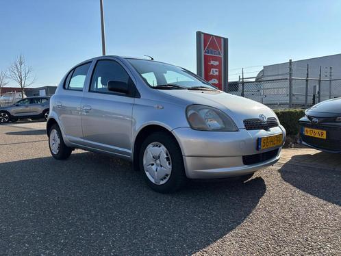 Toyota Yaris 1.3-16V VVT-i Luna | Centrale deurvergrendeling, Auto's, Toyota, Bedrijf, Te koop, Yaris, ABS, Airbags, Alarm, Boordcomputer