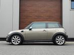 Mini Mini 1.6 Chili NAVI - NL-NAP 100% Dealer onderhouden, Auto's, Voorwielaandrijving, Gebruikt, 4 cilinders, 4 stoelen