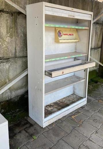 Werkplaatskast  garagekast rolluikkast beschikbaar voor biedingen