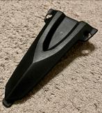 Rieju MRT Voorspatbordsteun origineel Rieju onderdeel, Ophalen of Verzenden, Gebruikt, Kap, Overige merken