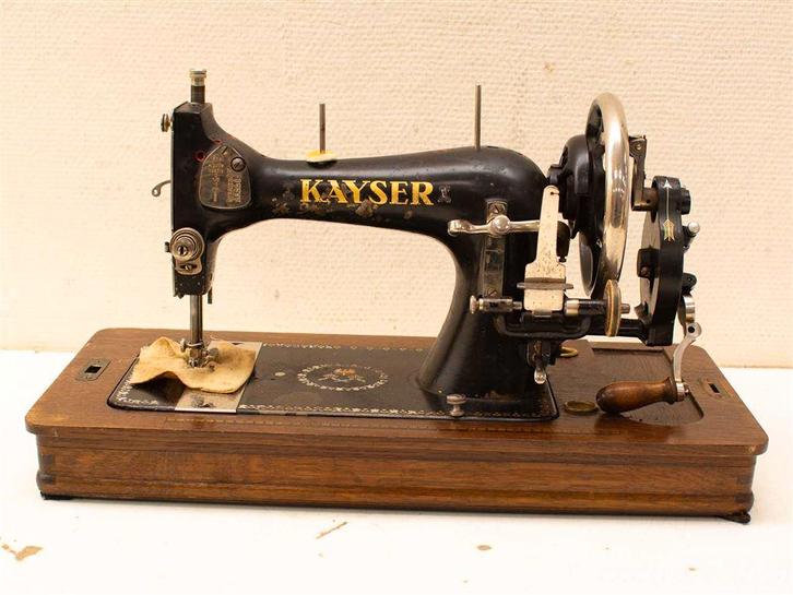 Kaiser naaimachine 37325, Antiek en Kunst, Antiek | Naaimachines, Ophalen of Verzenden