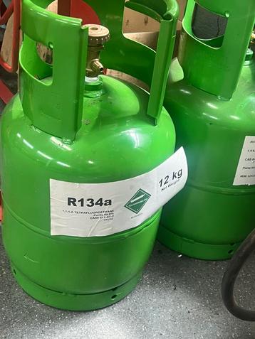 Lege gasflessen 12 kilo beschikbaar voor biedingen