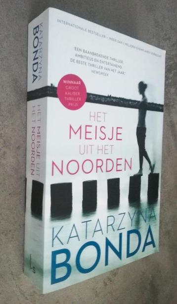 Katarzyna Bonda - het meisje uit het noorden beschikbaar voor biedingen