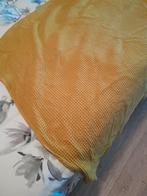 Mooie Okergele Bedsprei, Huis en Inrichting, Woonaccessoires | Plaids en Woondekens, Ophalen of Verzenden, Zo goed als nieuw