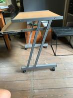 computertafel, Ophalen, Met wielen, Zo goed als nieuw, Bureau