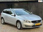 Volvo V60 2.0 D3 Momentum Navigatie/Parkeersensor/17ïnch lm, Voorwielaandrijving, Gebruikt, 4 cilinders, Leder en Stof