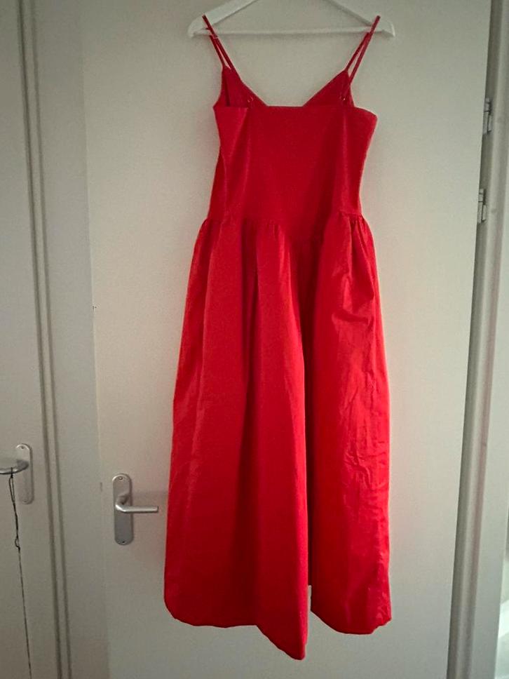 Rode Na-kd jurk - kerst, Kleding | Dames, Jurken, Zo goed als nieuw, Maat 36 (S), Rood, Onder de knie, Ophalen of Verzenden