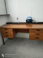 Groot, zwaar bureau., Huis en Inrichting, Bureaus, Ophalen, Gebruikt