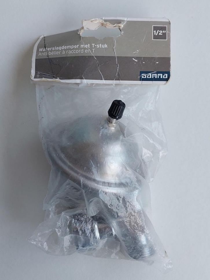 Waterslagdemper met T-stuk (Nieuw), Doe-het-zelf en Verbouw, Sanitair, Nieuw, Kraan, Chroom, Koper, Rvs, Ophalen of Verzenden