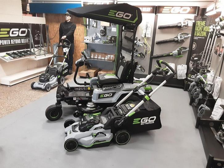 EGO zitmaaier duwmaaier heggeschaar bladblazer, Tuin en Terras, Zitmaaiers, Nieuw, Elektrische starter, Mulchfunctie, Opvangzak