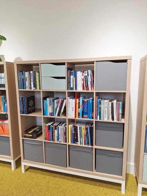 Kallax kast (3 stuks) 147 x 147 wit geglazuurd eikeneffect, Huis en Inrichting, Kasten | Wandmeubels, Zo goed als nieuw, 25 tot 50 cm