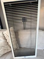 Zwarte jaloezie met witte frame, Minder dan 50 cm, Zwart, Ophalen of Verzenden, Zo goed als nieuw