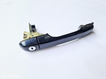 Deurgreep links voor. Volvo C70 S70 V70 V70XC 9417808 beschikbaar voor biedingen