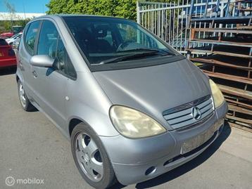 Mercedes A-klasse 190 Elegance 2000 ONDERDELEN beschikbaar voor biedingen