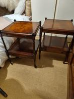 paar 19e eeuws mahoniehouten lampentafels / bijzettafels, Ophalen