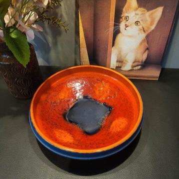 Retro Fat Lava Fruitschaal Duitsland beschikbaar voor biedingen