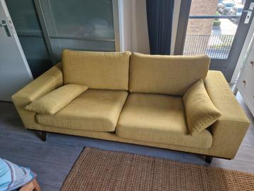 Okergeel Bank met Poef - Weinig Gebruikt beschikbaar voor biedingen