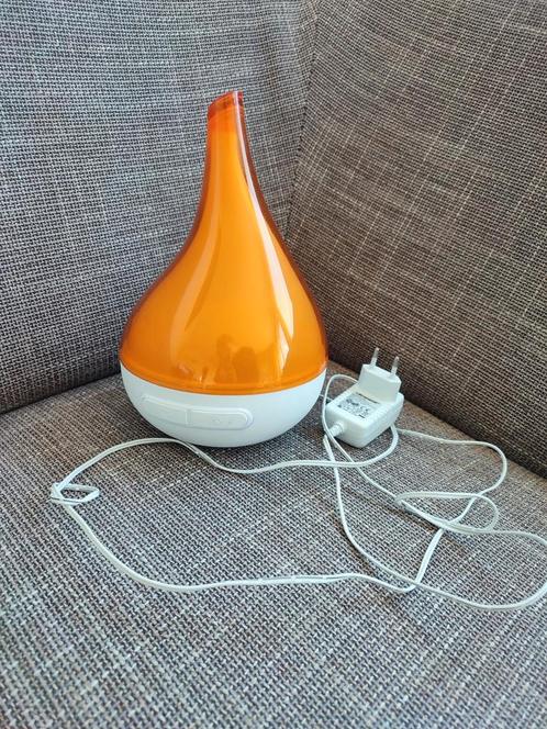 Ultransmit aroma diffuser/geurverspreider met licht oranje, Witgoed en Apparatuur, Luchtbehandelingsapparatuur, Gebruikt, Luchtbevochtiger