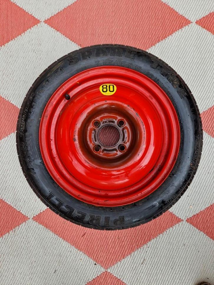 Thuiskomertje, reservewiel 125/80 R15, Auto-onderdelen, Overige Auto-onderdelen, Ford, Gebruikt, Ophalen