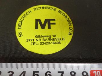 sticker Barneveld MF bv didactisch technische bedrijven D.T. beschikbaar voor biedingen
