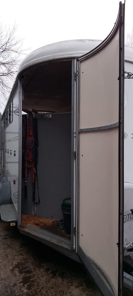 Fautras Oblic4 2013 en Ifor Williams HB26 2015, Dieren en Toebehoren, Paarden en Pony's | Trailers en Aanhangwagens, Zo goed als nieuw