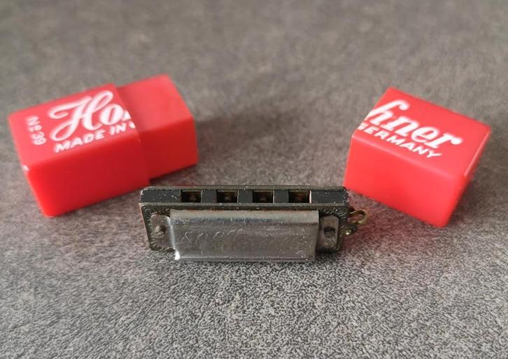 Mini Hohner Mondharmonica No. 39, Muziek en Instrumenten, Blaasinstrumenten | Mondharmonica's, C-mondharmonica, Ophalen of Verzenden