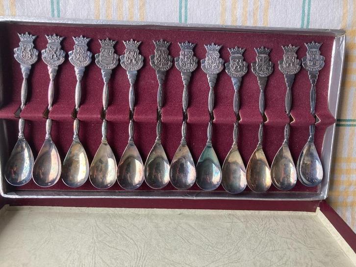 Set Nederlandse provinciewapen‑theelepeltjes verzilverd, Antiek en Kunst, Curiosa en Brocante, Ophalen of Verzenden