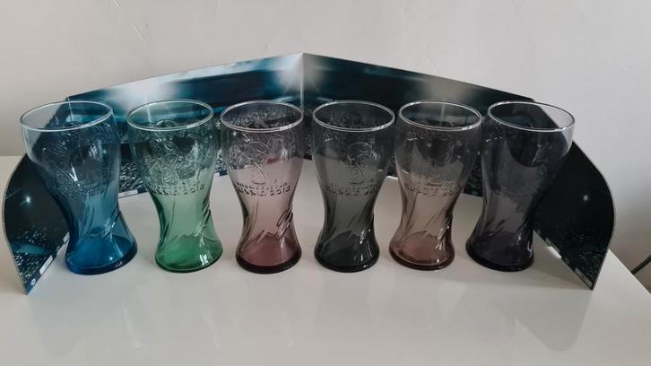 Complete set Coca Cola glazen Fifa Wk voetbal 2018, Verzamelen, Glas en Borrelglaasjes, Zo goed als nieuw, Frisdrankglas, Ophalen