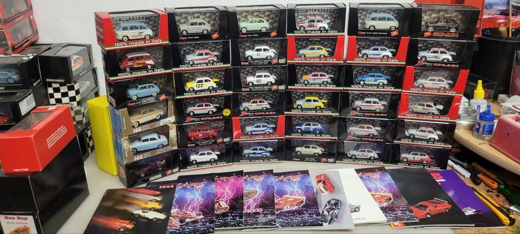 36 stuks Brumm Fiat,s   Abarth_600 multipla_500 etc+catalogi, Ophalen of Verzenden, Zo goed als nieuw, Auto, Overige merken