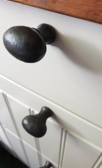 Zwarte smeedijzeren ovale knop 40 mm beschikbaar voor biedingen