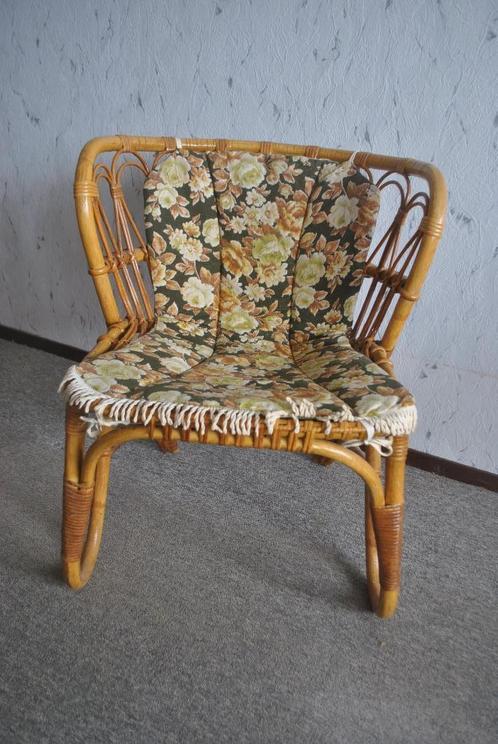 Stoeltje, vintage, rotan, Verzamelen, Retro, Huis en Inrichting, Ophalen