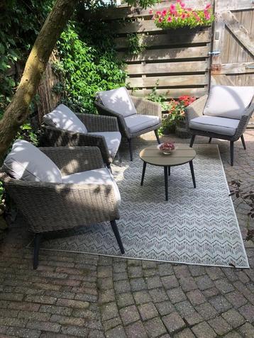 Mooie loungeset met 4 stoelen en tafel – €130 (Leeuwarden) beschikbaar voor biedingen