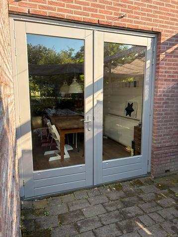 Hardhouten tuindeuren HR++ glas, dorpel, driepuntssluiting beschikbaar voor biedingen