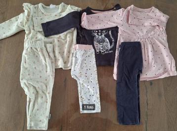 3 setjes meisjeskleding maat 68 beschikbaar voor biedingen