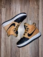 Nike Lunar Force 1 Duckboot Metallic Gold (Maat 36.5 EU), Kleding | Dames, Schoenen, Ophalen of Verzenden, Zo goed als nieuw, Sneakers of Gympen