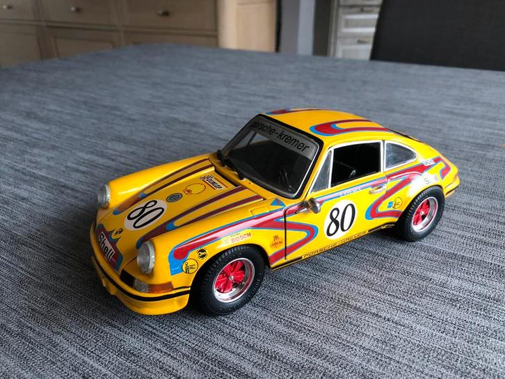 Universal hobbies 1/18 Porsche 911 van e.kremer zonder doos, Hobby en Vrije tijd, Modelauto's | 1:18, Zo goed als nieuw, Auto