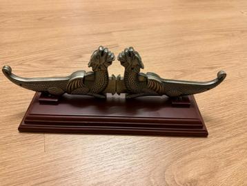 Dubbele Dolken Draak - Double Dragon Daggers beschikbaar voor biedingen