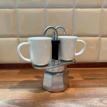 Vintage! Bialetti Moka Express Direct + kopjes beschikbaar voor biedingen