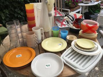 Kunstof kampeer servies e.d. voor tent, caravan of boot beschikbaar voor biedingen