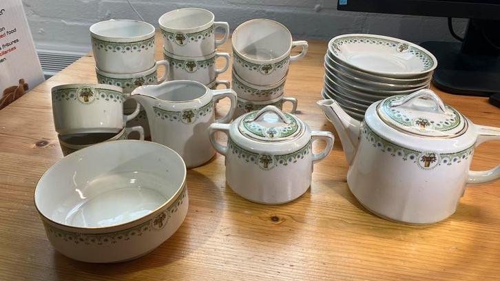 Theeservies sier, 11 kopjes, theepot, suiker en melj, Antiek en Kunst, Antiek | Servies compleet, Ophalen of Verzenden