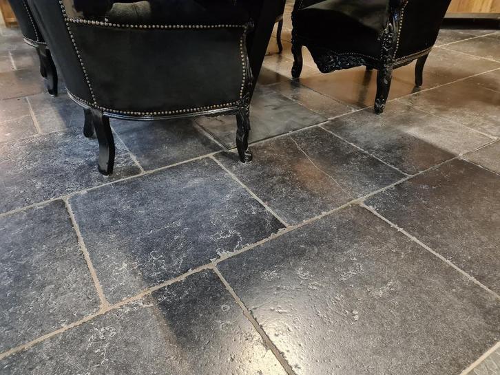 Belgisch Hardsteen Abdij tegels 60x60 cm € 89,95 p/m2, Doe-het-zelf en Verbouw, Tegels, Nieuw, Vloertegels, Hardsteen, 10 m² of meer