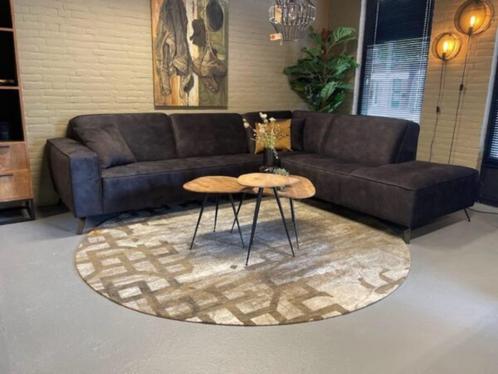 Hoekbank Dallas Antraciet Rechts van 2799,-  NU 1799,-, Huis en Inrichting, Banken | Bankstellen, Nieuw, Hoekbank, Vierpersoons of meer
