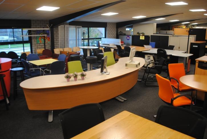 Goedkoopste gebruikte kantoormeubelen ook zaterdag open., Doe-het-zelf en Verbouw, IJzerwaren en Bevestigingsmiddelen