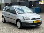 Ford Fiesta 1.3-8V Style 5deurs nieuwe APK NAP, 1299 cc, Stof, Gebruikt, Zwart