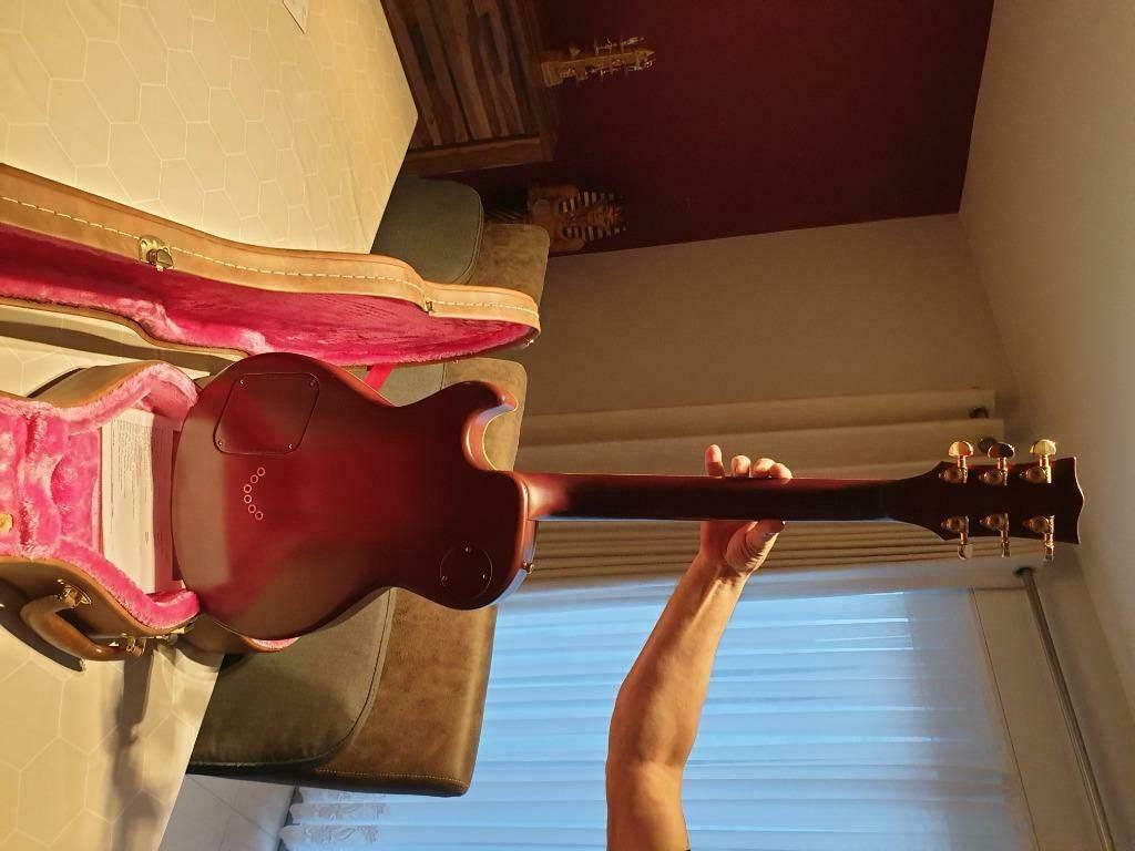 Siggi Braun Indian Summer 2013, Met versterker, Zo goed als nieuw, Solid body, Ophalen