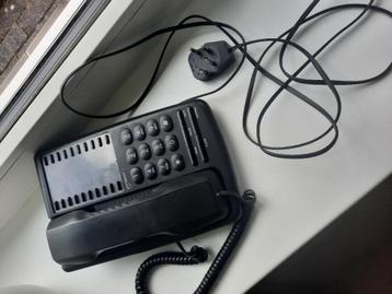 oude telefoon beschikbaar voor biedingen