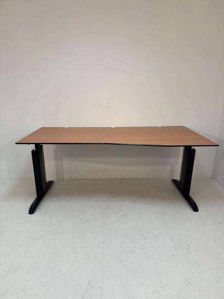 Lensvelt wing bureau gebruikt 180x90/80cm €150,00 ex, Doe-het-zelf en Verbouw, IJzerwaren en Bevestigingsmiddelen